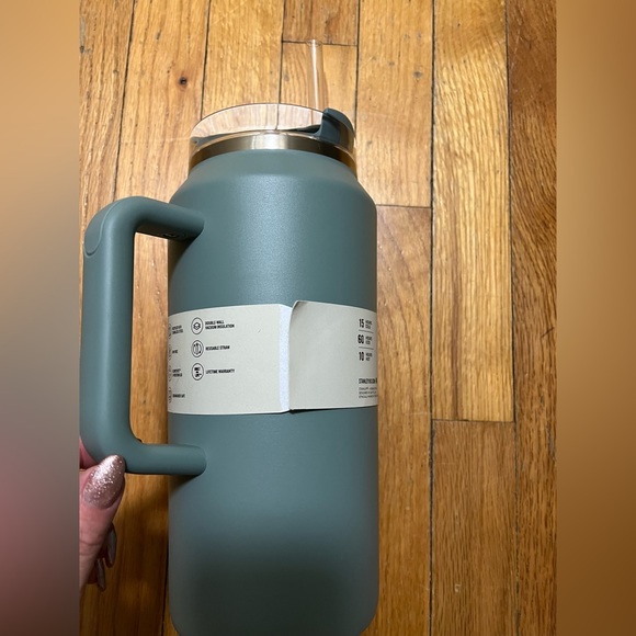 Stanley 64oz Shale - Picture 4 of 9